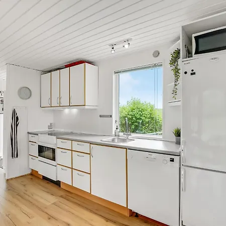 In With Kitchen