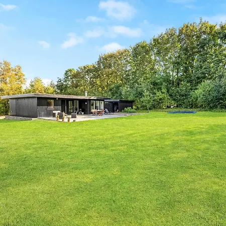 Vakantiehuis In With Kitchen Roslev